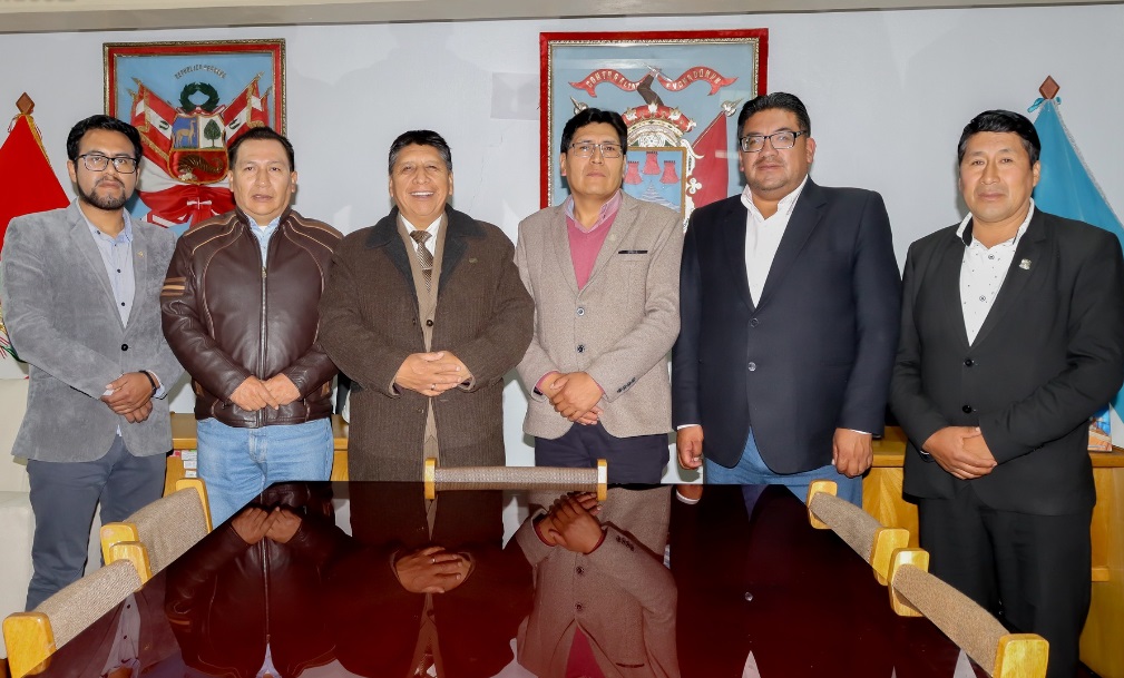 Concejo municipal y Gerencia de Transportes se reúnen para coordinar modificaciones y nuevas ordenanzas municipales