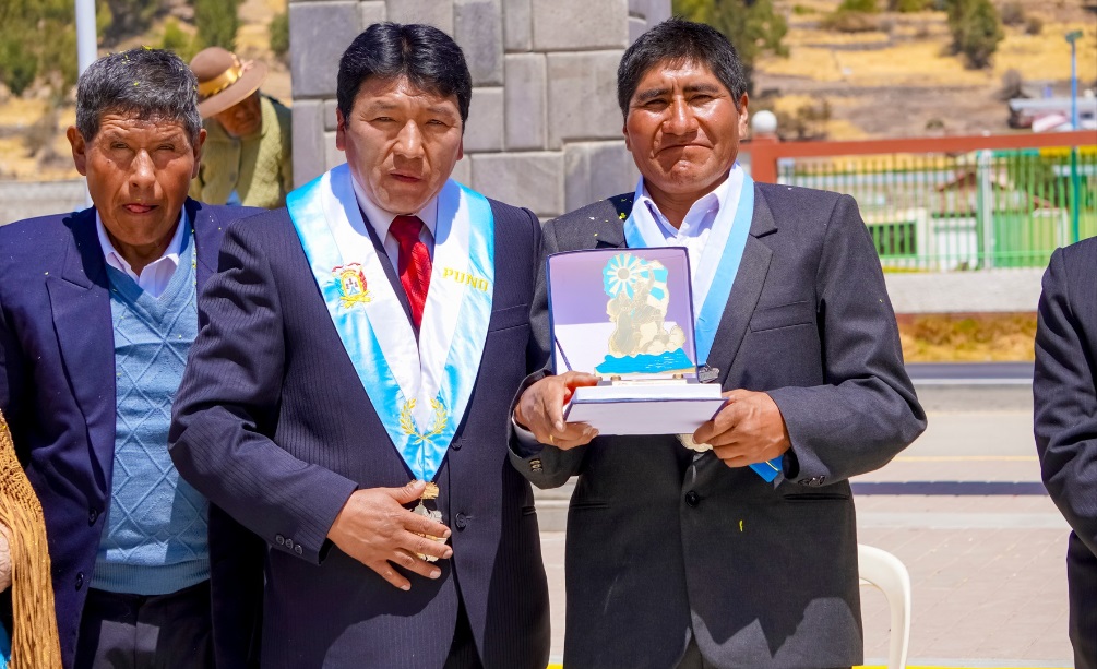 Municipalidad de Puno saluda al mercado panamericana comercial virgen de la natividad de P latería por su IX Aniversario