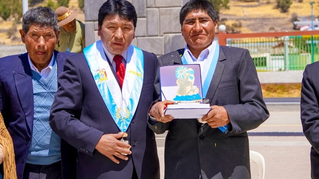 Municipalidad de Puno saluda al mercado panamericana comercial virgen de la natividad de P latería por su IX Aniversario
