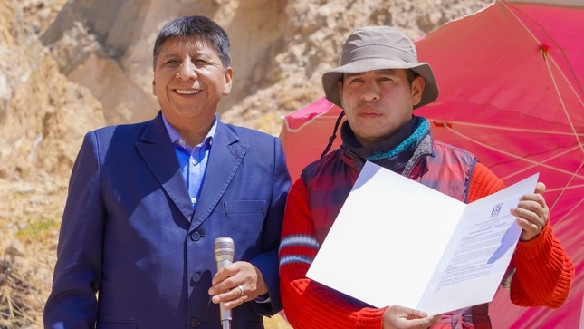 Municipalidad de Puno saluda a la Asociación de vivienda prolongación Chejoña zona A por su VII Aniversario