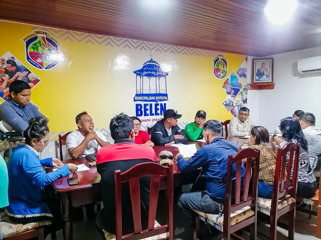 Reunión con los dirigentes del Asentamiento Humano Cabo López, con la finalidad de coordinar las siguientes acciónes