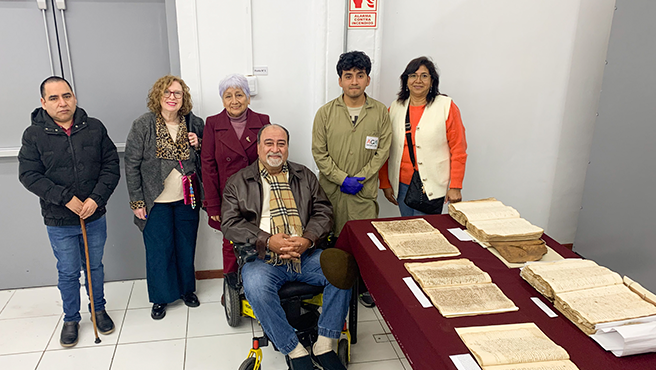 Investigador de la viticultura peruana visita el AGN y accede al documento más antiguo sobre el origen del pisco