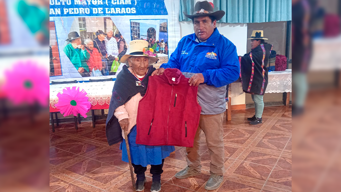 Celebración a lo grande por el Día del Adulto Mayor en San Pedro de Laraos