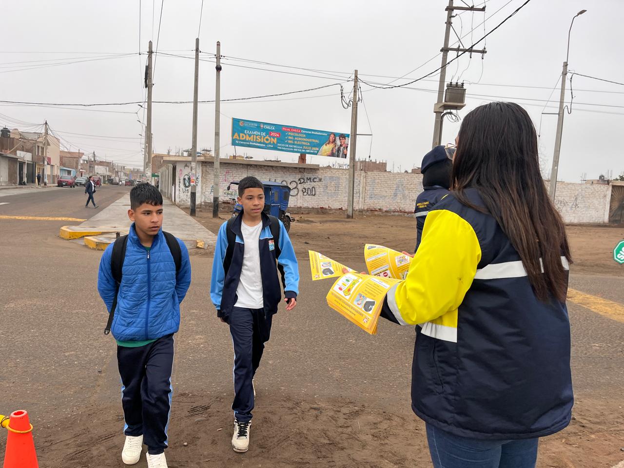 Continuamos formando una cultura de prevención y seguridad vial mediante la 1era Campaña de sensibilización en cruces peatonales en Chilca.