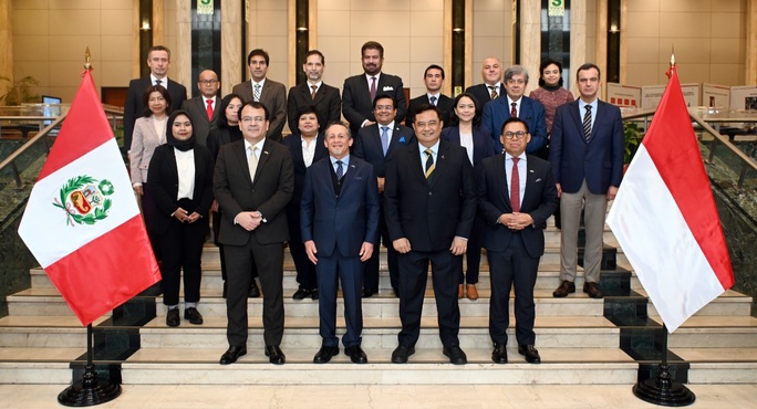 El Perú e Indonesia celebran en Lima la VI Reunión del Mecanismo de Consultas Bilaterales