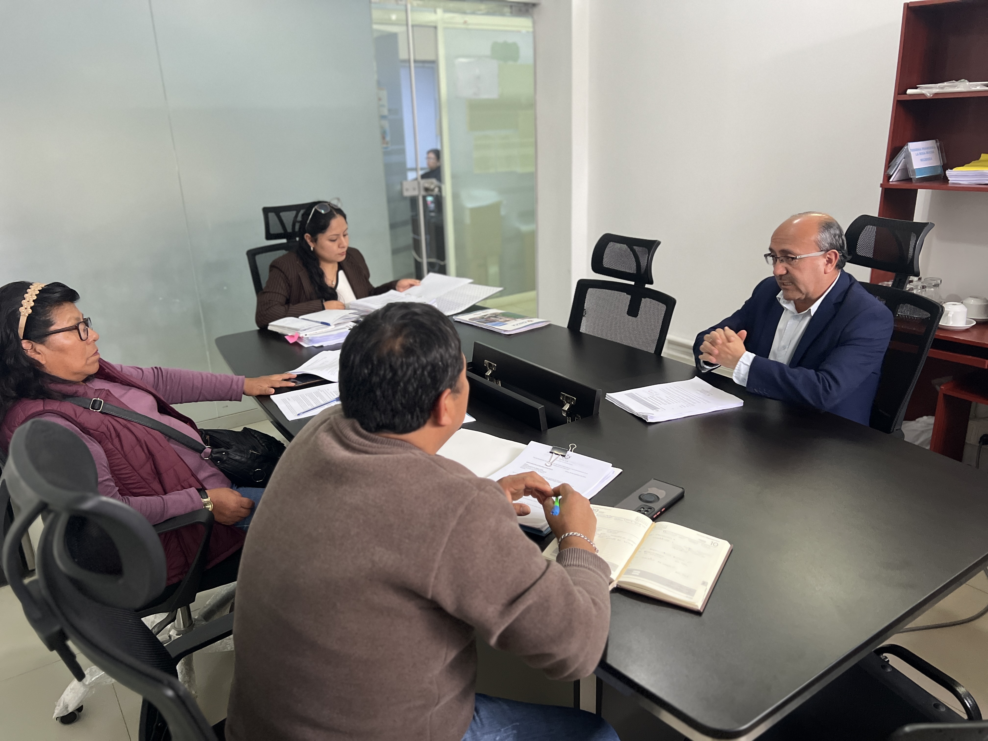 Regidores continúan reuniéndose con sus comisiones a fin de crear y fomentar más proyectos de normativas municipales a favor de Chilca.