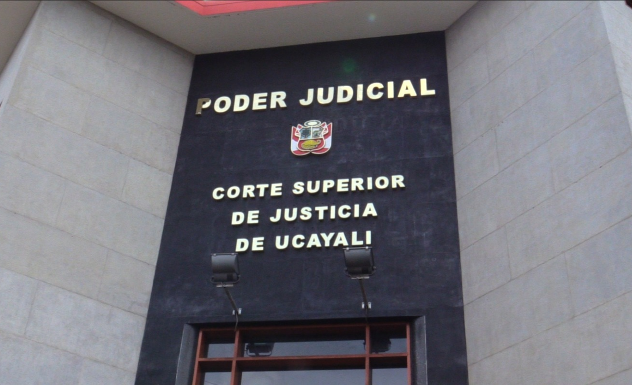 Corte de Ucayali sanciona a funcionaria por 75 días sin goce de haber