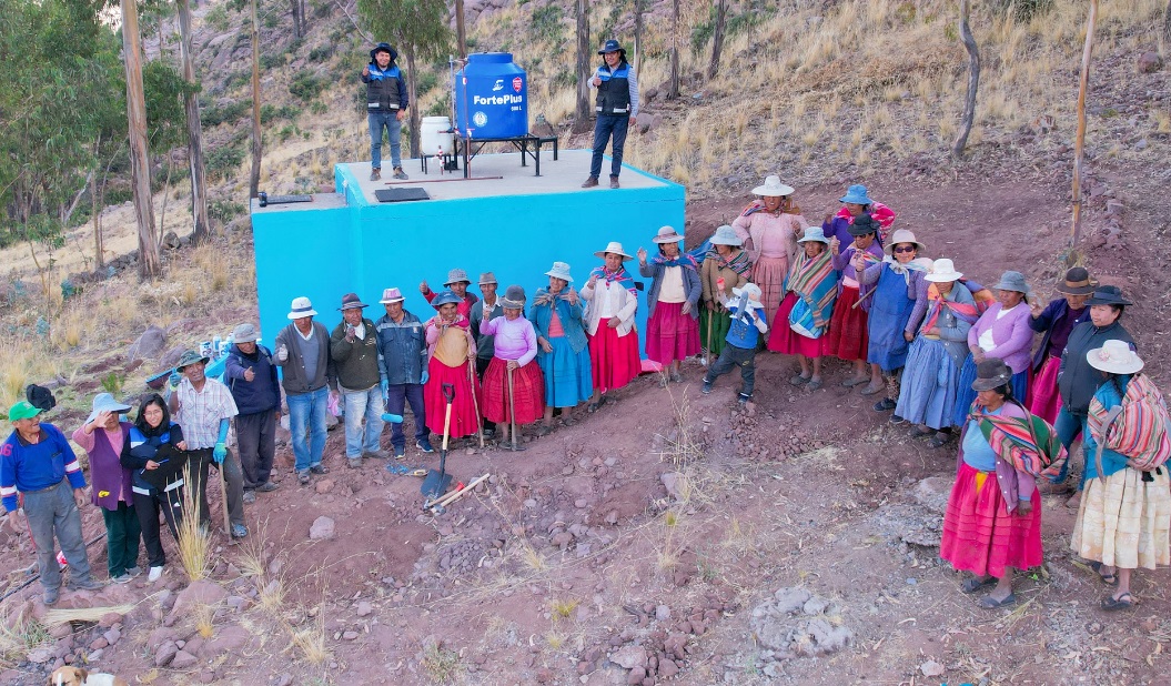 Área Técnica Municipal entrega kit de herramientas y realiza mantenimiento del sistema de agua en la JASS del centro poblado de Ichu