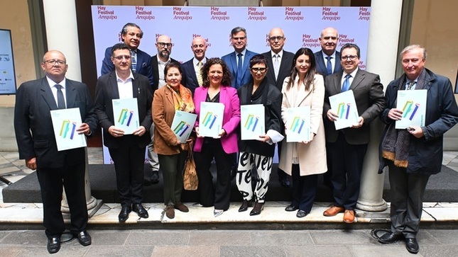 Centro Cultural Inca Garcilaso de Cancillería albergó lanzamiento del programa del Hay Festival Arequipa 2024