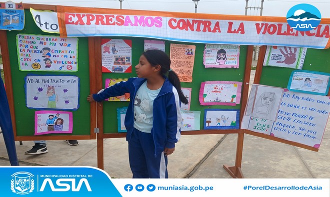 Con gran éxito se realizó la activación comunicacional “Exprésate contra la violencia” en el marco del mantenimiento de la campaña ❞¡𝗔𝗰𝘁𝘂𝗲𝗺𝗼𝘀 𝗬𝗮! 𝗦𝗮𝗹𝘃𝗲𝗺𝗼𝘀 𝗮 𝗹𝗮𝘀 𝗻𝗶𝗻̃𝗮𝘀 𝗱𝗲 𝗹𝗮 𝘃𝗶𝗼𝗹𝗲𝗻𝗰𝗶𝗮 𝘀𝗲𝘅𝘂𝗮𝗹❞, en el Anexo Santa Cruz de Asia.
La actividad se realizó con el objetivo de impulsar en la población, sobre la prevención de la violencia sexual y su compromiso y actuación oportuna a fin de evitar consecuencias fatales o la interrupción del proyecto de vida de las niñas y adolescentes.
De esta manera, nuestro alcalde y presidente de la Instancia Distrital de Concertación para la Prevención, Sanción y Erradicación de la Violencia Contra las Mujeres e Integración del Grupo Familiar, Isaias Alcántara Malásquez, continúa trabajando para prevenir y evitar toda violencia contra las niñas y adolescentes.