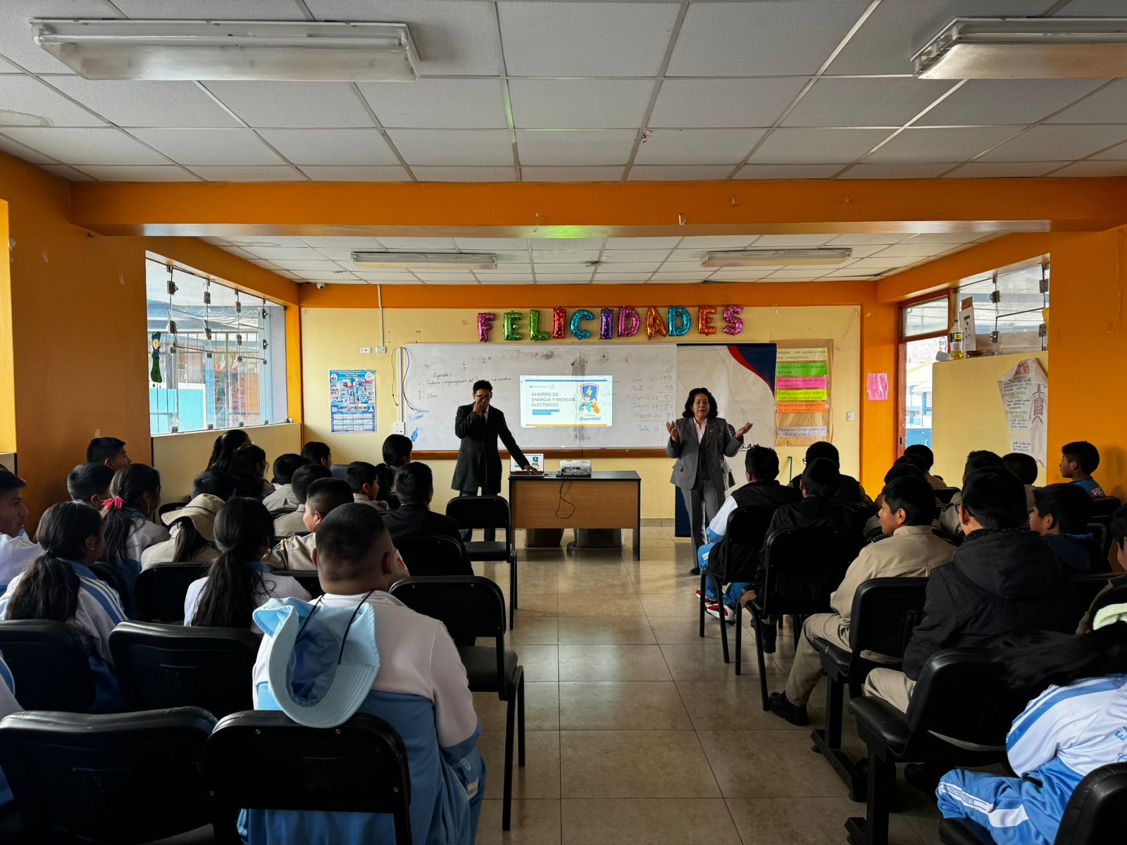 Capacitación a alumnos del 6to grado