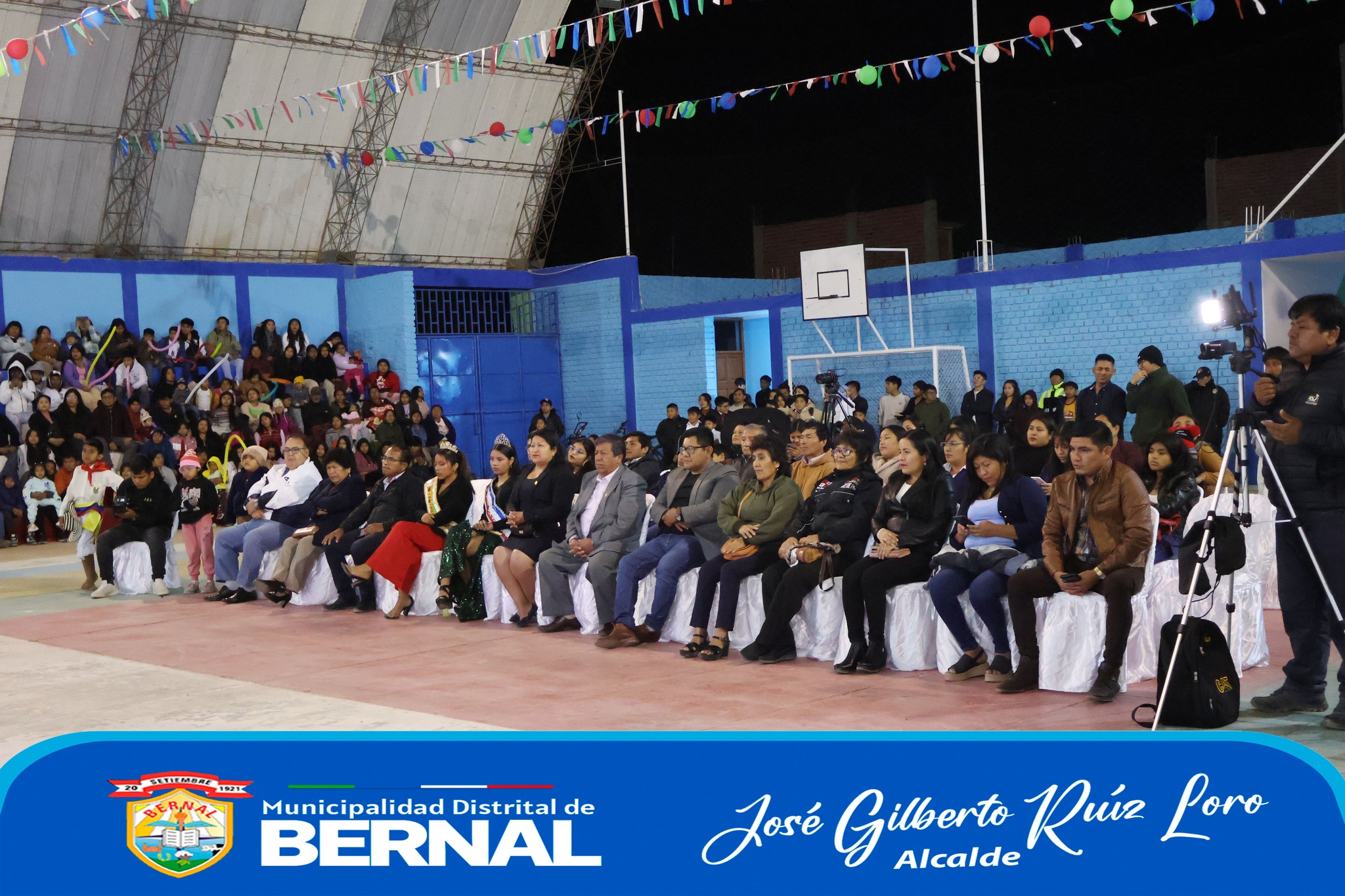 ¡Bernal brillo con nuevas reinas ❗ 👑✨