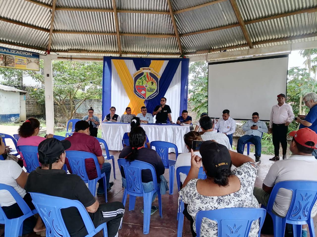 Municipalidad de belén sostiene reunión con dirigentes de la zona sur de distrito