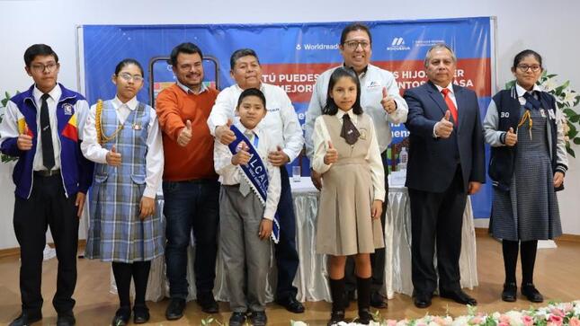 El Alcalde Provincial de Mariscal Nieto, John Larry Coayla, participó en el lanzamiento de la “I Campaña de Lectura en el Hogar y en la Escuela” como parte del Programa de Lectura Digital “CreceLee”.