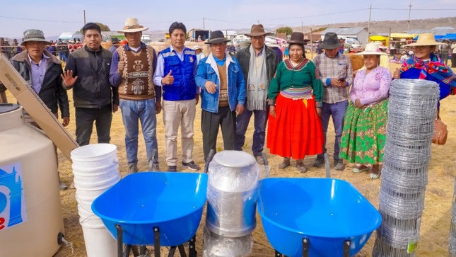 Municipalidad de Puno participa en la XVIII Feria de exposición ganadera y artesanal Ayrumas Carumas