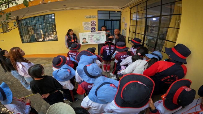 Estudiantes del colegio Fe y Alegría de Huaraz visitan instalaciones de la DRTC