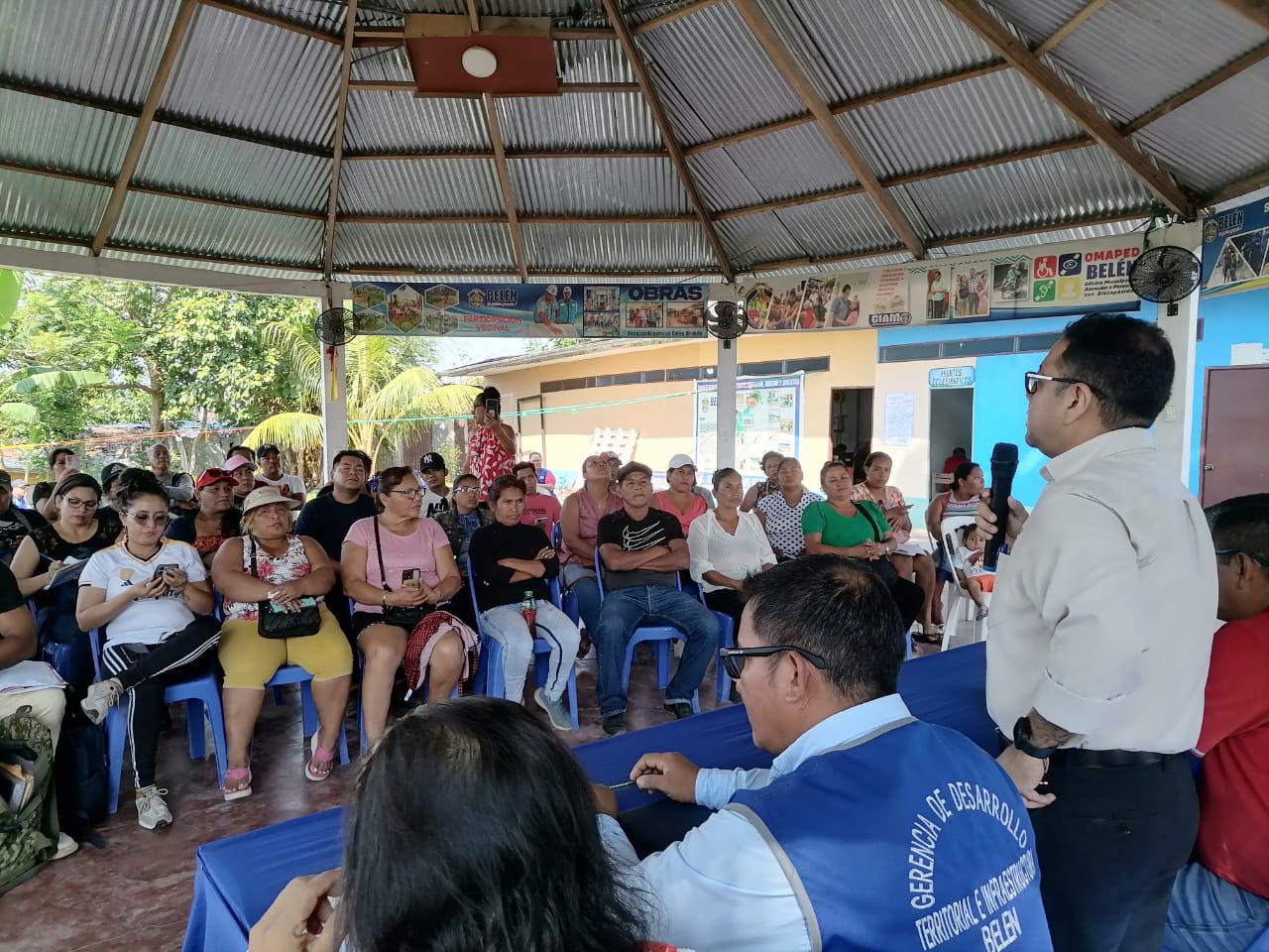 Equipo técnico de la Municipalidad Distrital de Belén sostuvo una importante reunión con los dirigentes del Asentamiento Humano Cabo López