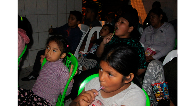 Cine en tu Barrio en los Ceibos