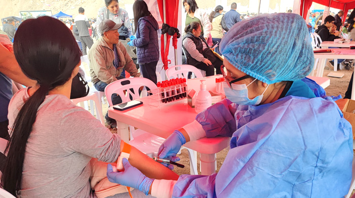 Exitosa campaña de salud en Manchay beneficia a más de 3 mil personas