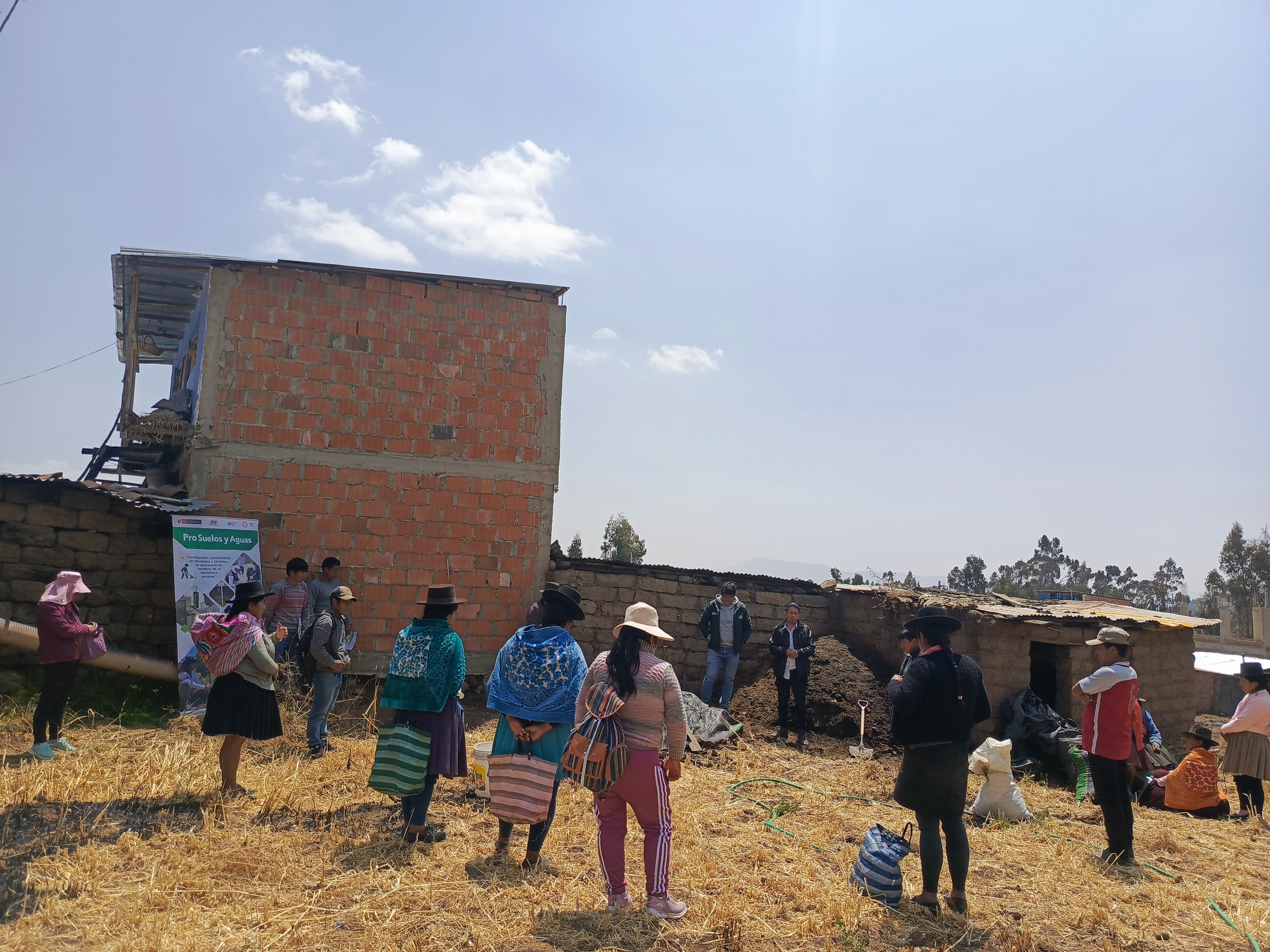 Imagen de las capacitaciones y escuelas de campo