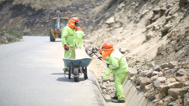 Mantenimiento de la Vía Carhuaz - Chacas - San Luis impulsa el desarrollo regional