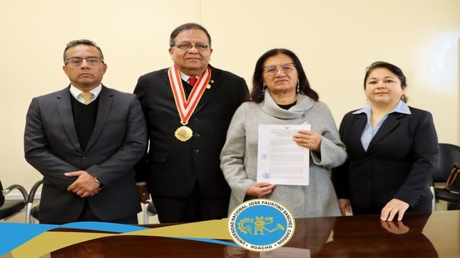 Con la presencia del vicerrector Académico, Dr. Javier Híjar Guzmán se juramentó a la nueva comisión de Admisión de Pregrado 2024-II