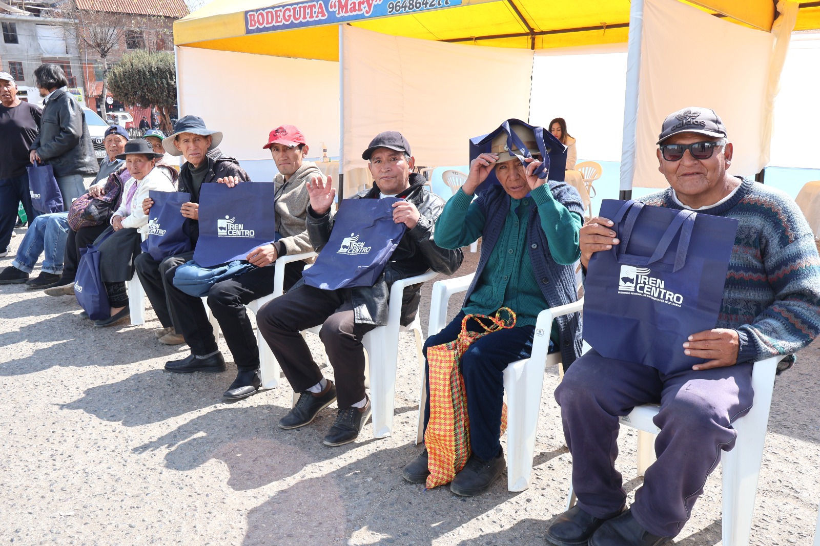 Público presente en la campaña.