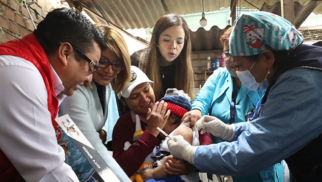 Minsa inició el barrido nacional de vacunación contra el sarampión con la meta de proteger a más de 2.8 millones de niños