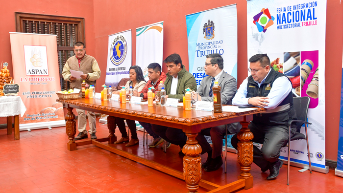 Fotos: Oficina de Imagen Institucional de la GRALL.