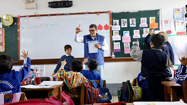 Personal de Salud recibe inducción en Lenguaje de Señas con enfoque educativo inclusivo