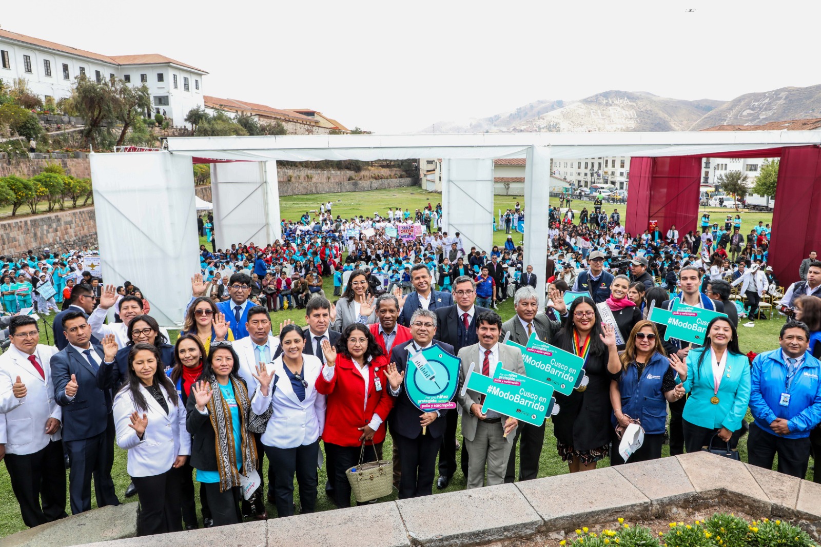 Para garantizar una niñez libre de polio y sarampión, el Gobierno Regional Cusco mediante la Gerencia Regional de Salud (GERESA) inició el barrido nacional de vacunación contra estas enfermedades y tiene la meta de vacunar a 124 413 niñas y niños en la región cusqueña.