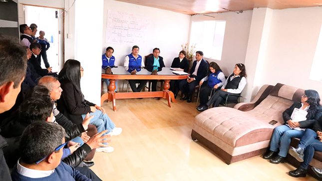 GRELL realiza supervisión en la Unidad de Gestión Educativa de Otuzco