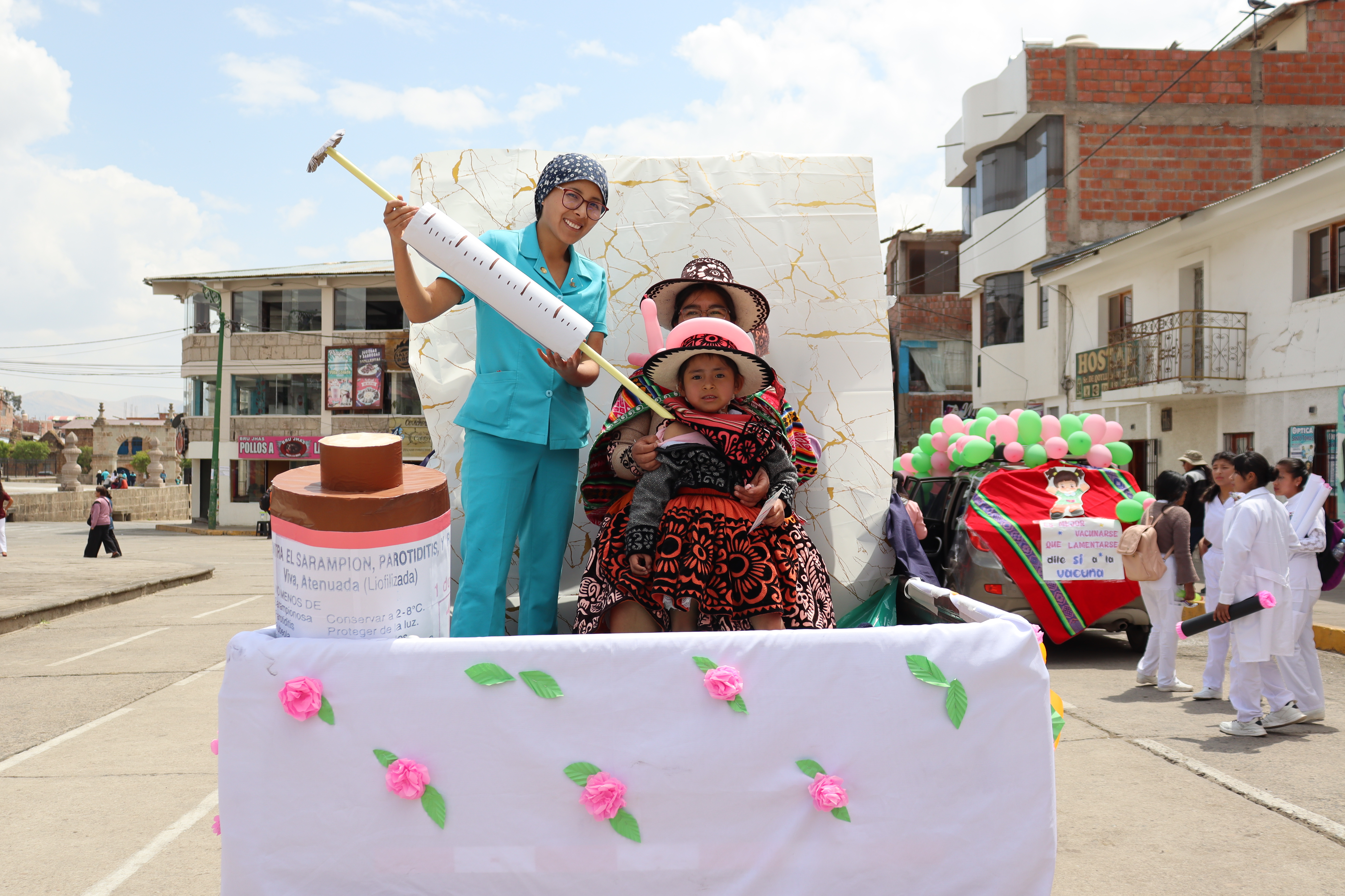𝗟𝗔𝗡𝗭𝗔𝗠𝗜𝗘𝗡𝗧𝗢 𝗗𝗘𝗟 𝗕𝗔𝗥𝗥𝗜𝗗𝗢 𝗗𝗘 𝗩𝗔𝗖𝗨𝗡𝗔𝗖𝗜𝗢́𝗡 𝗣𝗢𝗥 𝗨𝗡𝗔 𝗡𝗜𝗡̃𝗘𝗭 𝗟𝗜𝗕𝗥𝗘 𝗗𝗘 𝗣𝗢𝗟𝗜𝗢 𝗬 𝗦𝗔𝗥𝗔𝗠𝗣𝗜𝗢́𝗡