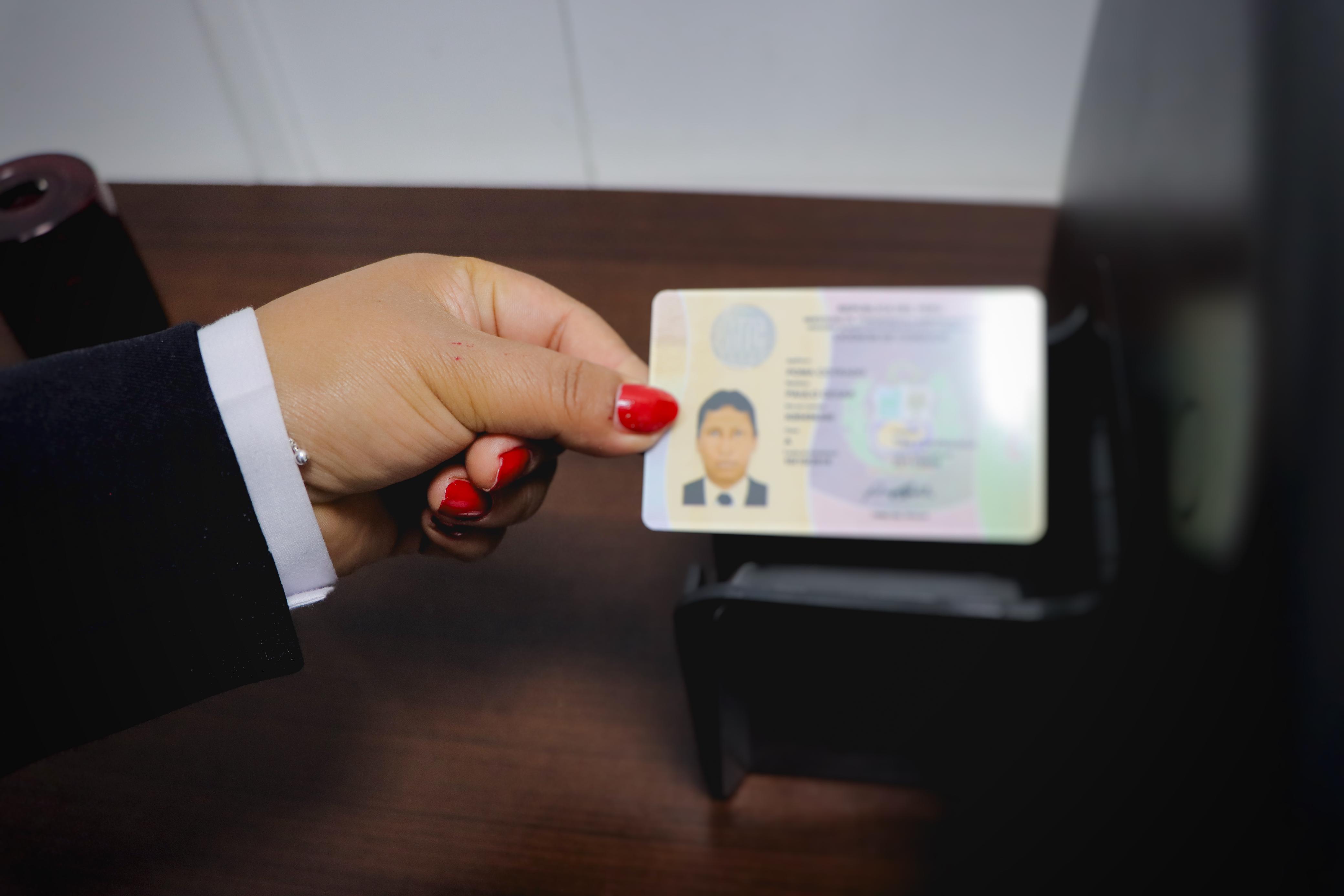 Con nuevas impresoras entrega de licencia de conducir en 30 minutos
