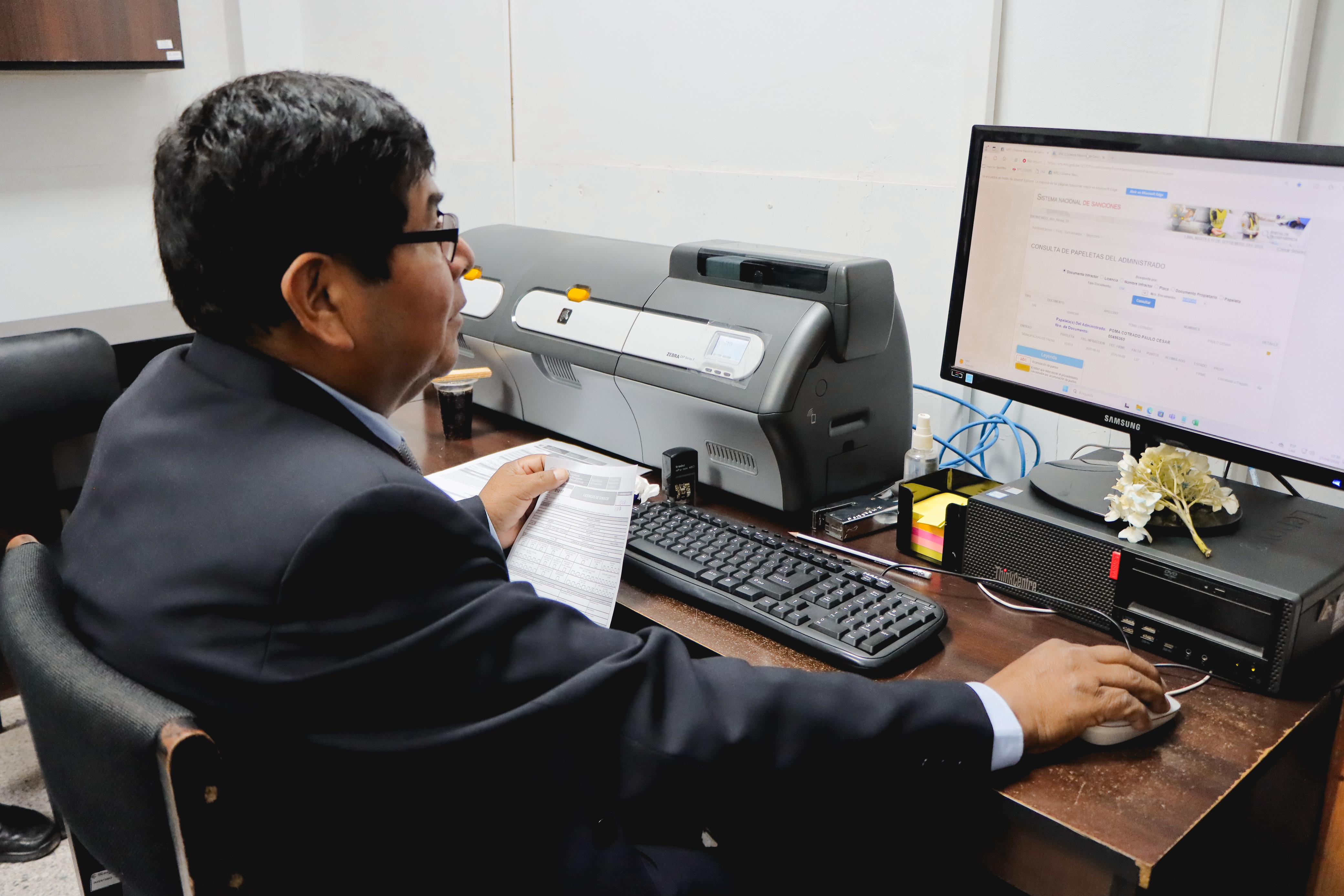 Con nuevas impresoras entrega de licencia de conducir en 30 minutos