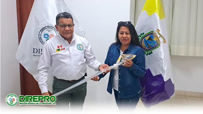 Donación de Espadas para la Institución Educativa Integrada N° 32055 Puente Durand - Chichao