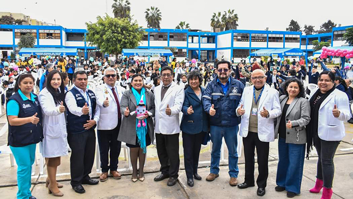 Autoridades durante el lanzamiento del barrido nacional de vacunacoón contra el sarampión. 