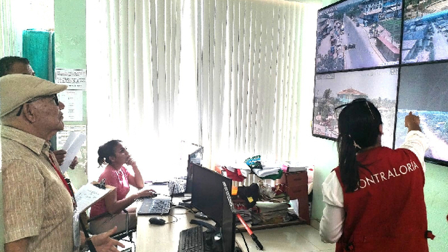 Ucayali.- En el marco del proceso de implementación del programa Mentores de Control Social de la Contraloría, un equipo integrado por dos adultos mayores, llevó a cabo la primera acción de vigilancia ciudadana en el distrito de Campo Verde. 