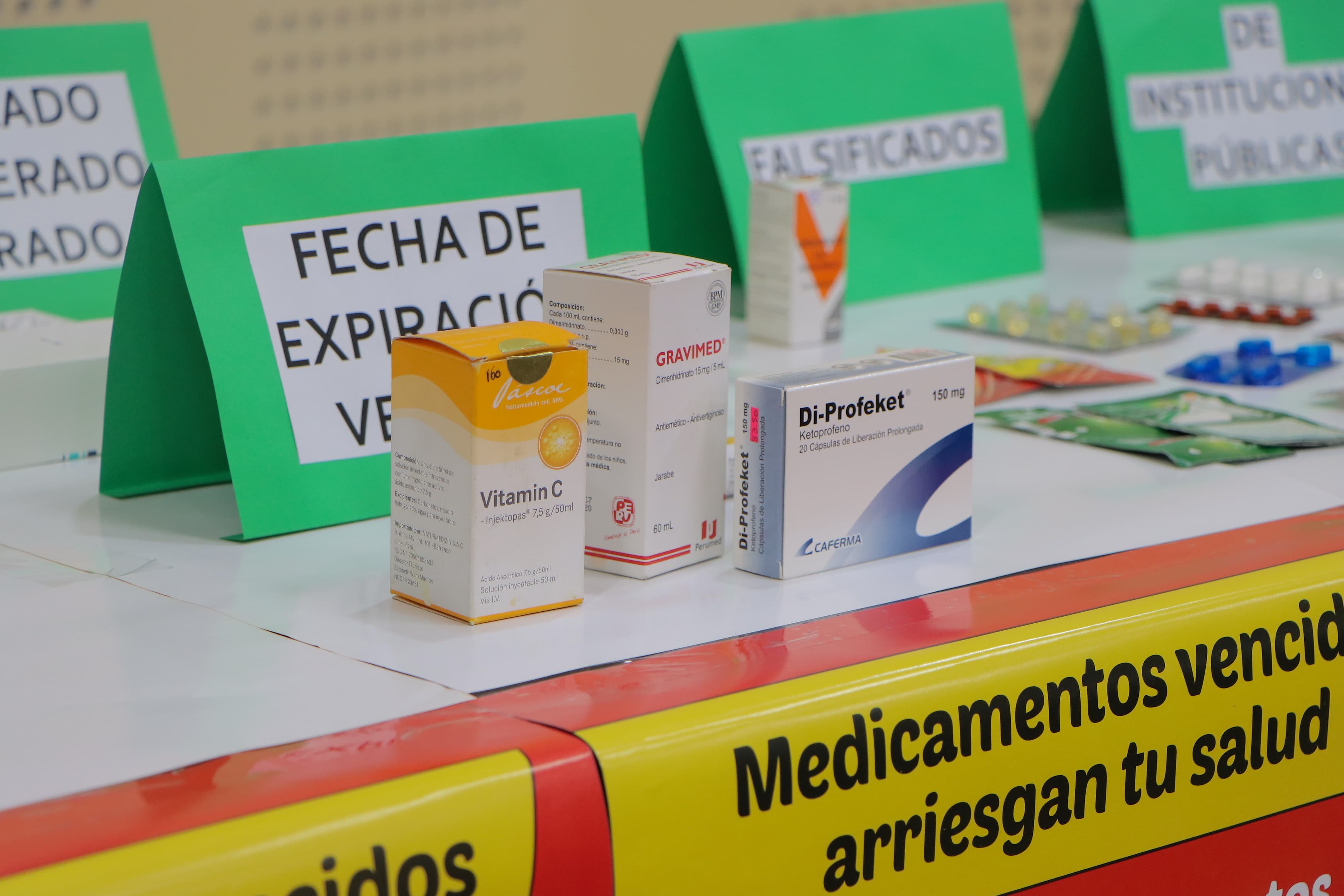 Lanzan campaña contra venta ilegal y falsificación de medicamentos