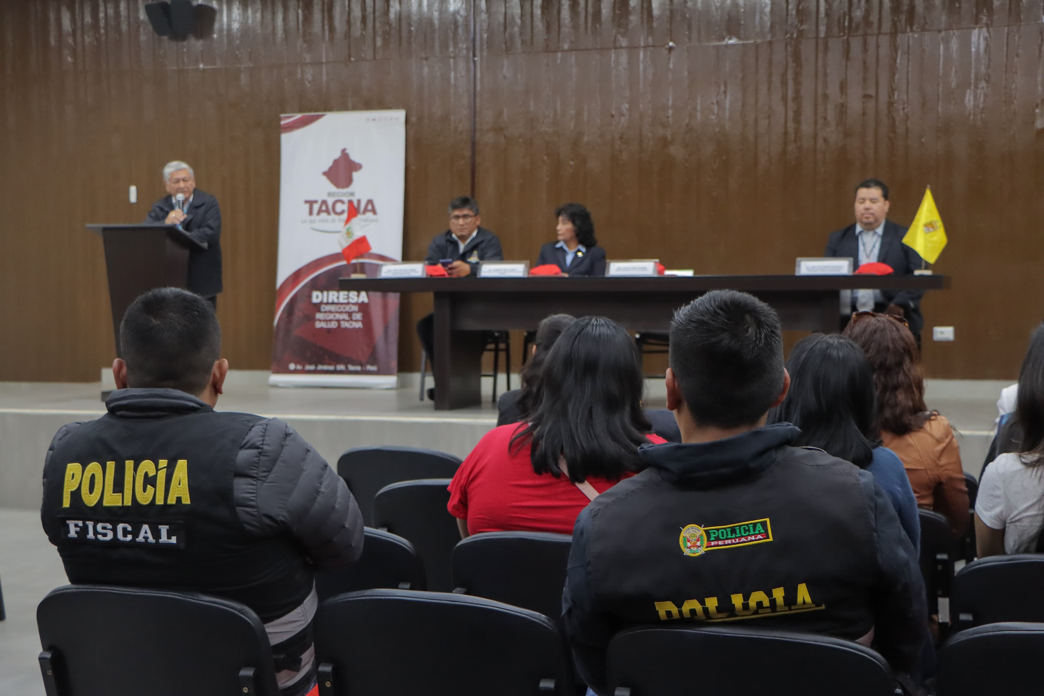 Lanzan campaña contra venta ilegal y falsificación de medicamentos