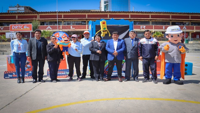 Director Regional de Transportes y Comunicaciones participa de actividades de seguridad vial en el colegio Fe y Alegría de Huaraz