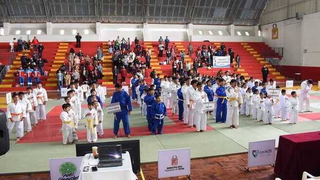 Cusipata campe贸n de campeones en el I tope internacional de judo en Tacna, con 37 Medallas para el Orgullo Cusipate帽o