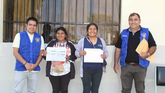 Entrega de vale FISE a presidentas de comedores populares