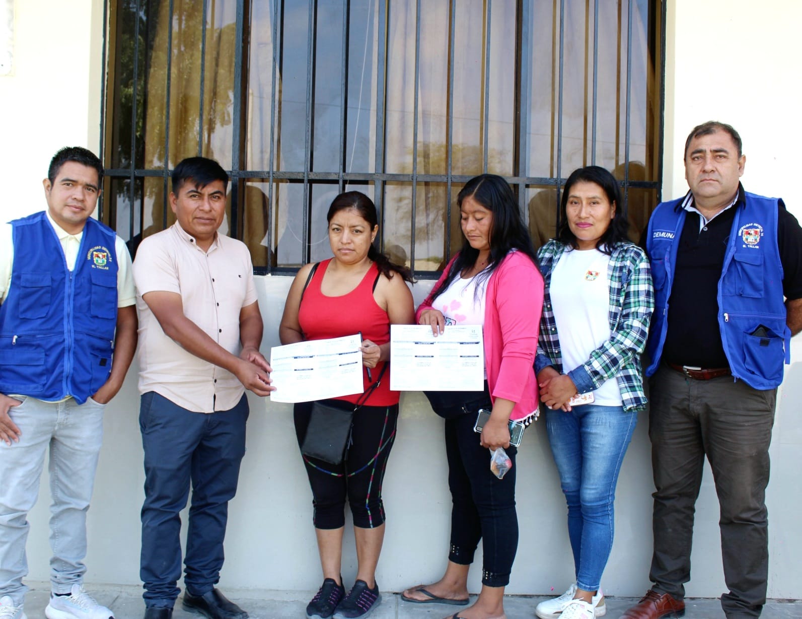 Entrega de vale FISE a presidentas de comedores populares