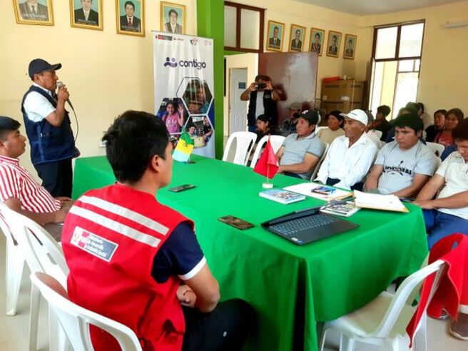 Reunión masiva con usuarios del Programa Contigo