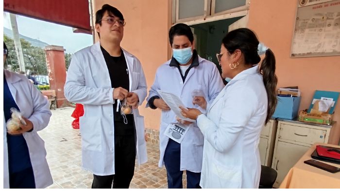 Visita a salas de hospitalización