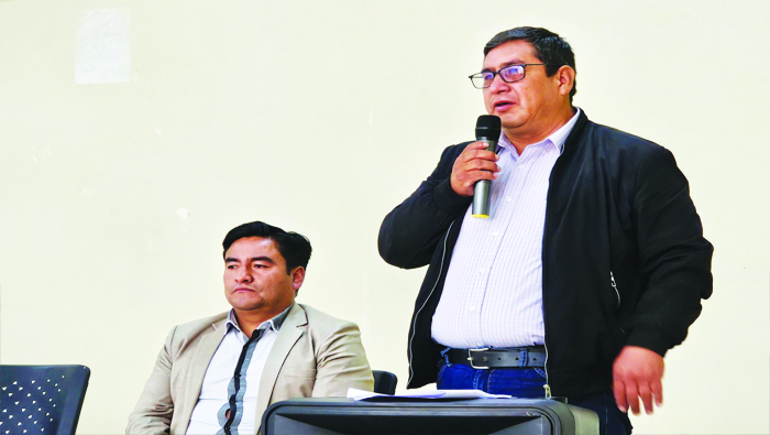 Presentan a la nueva Administradora de la red de salud Angaraes