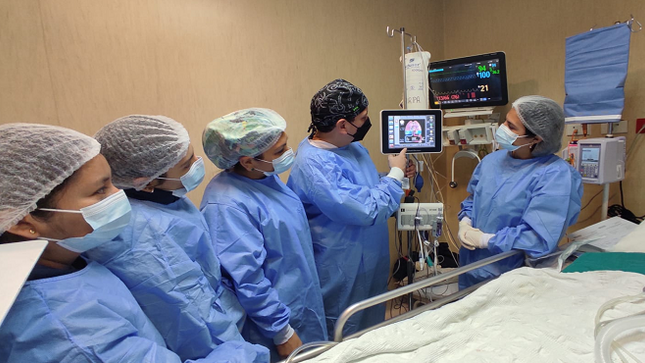 EsSalud pone en funcionamiento una UCI Neurocrítica con equipos de última tecnología en La Libertad