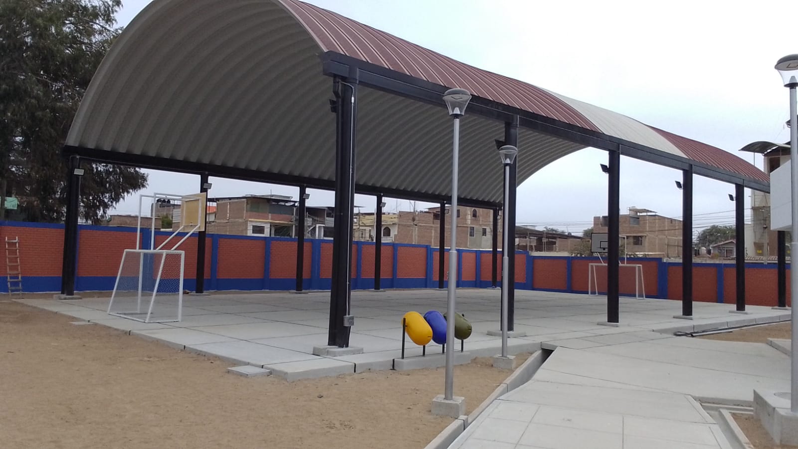 Cuatro meses antes de lo previsto GORE culmina construcción de colegio Selmira de Varona en la Urb. Piura
