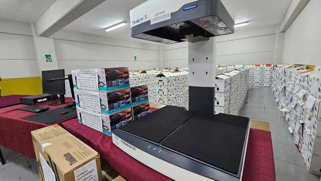 GRT impulsa digitalización de la Biblioteca de Jorge Basadre 